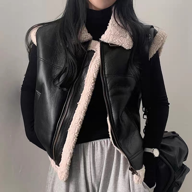 Casual everyday leather meets wool COA151 images